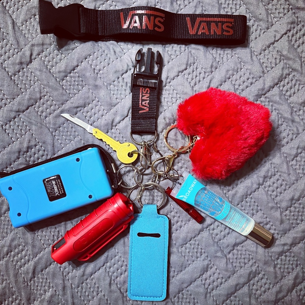 Women’s Essentials Lanyard - Black/Red/Blue